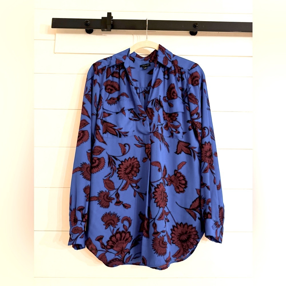 Ann Taylor top size XS